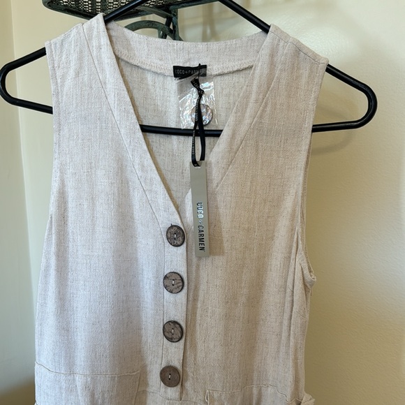 Coco + Carmen linen jumpsuit - Picture 4 of 9